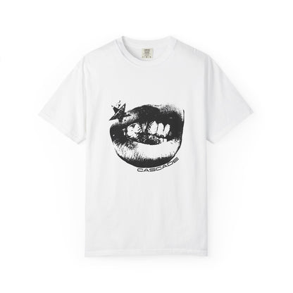 Graphic Tee — Distressed Lip Print 'CASCADE'